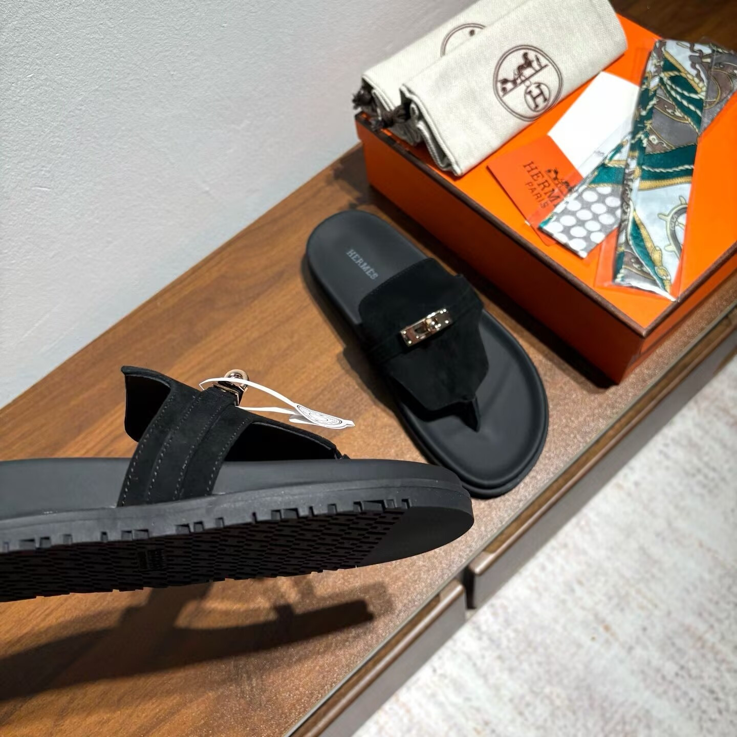 UA Hermès Empire Sandal Gold hardware