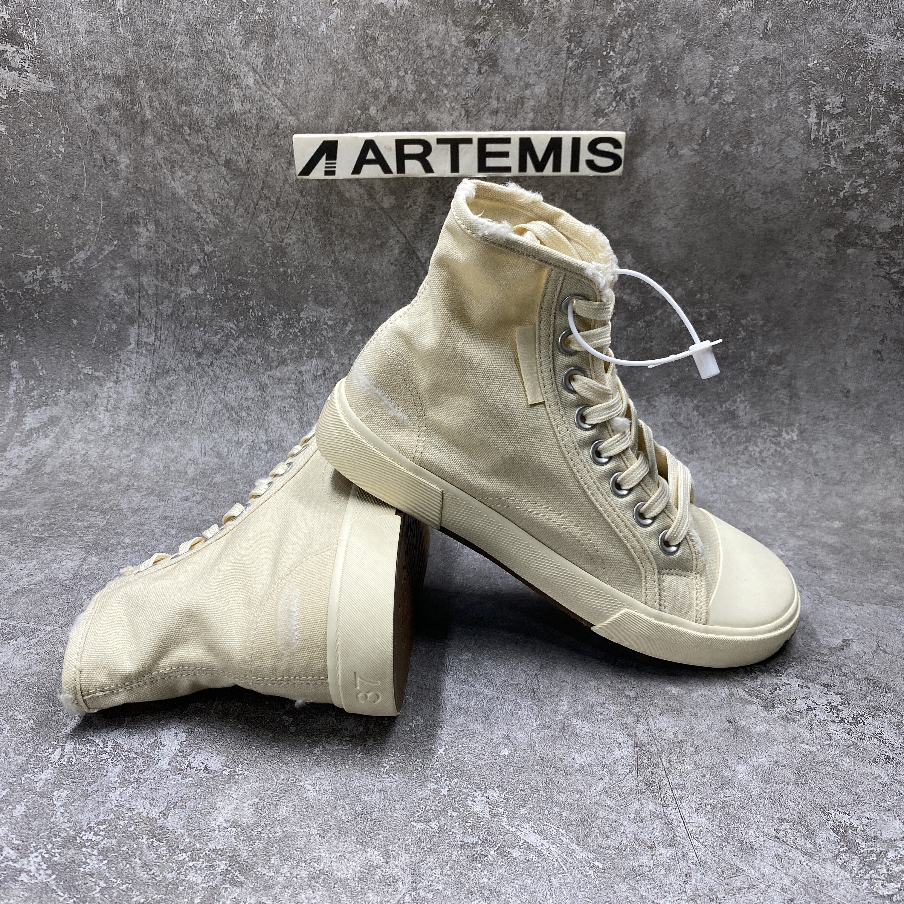 PARIS HIGH TOP SNEAKER IN WHITE