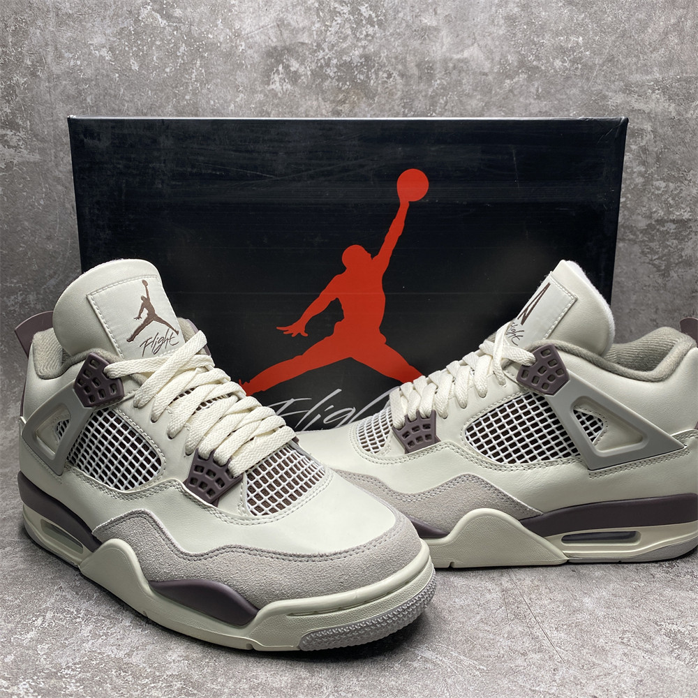 A MA MANIÉRE X WMNS AIR JORDAN 4 RETRO