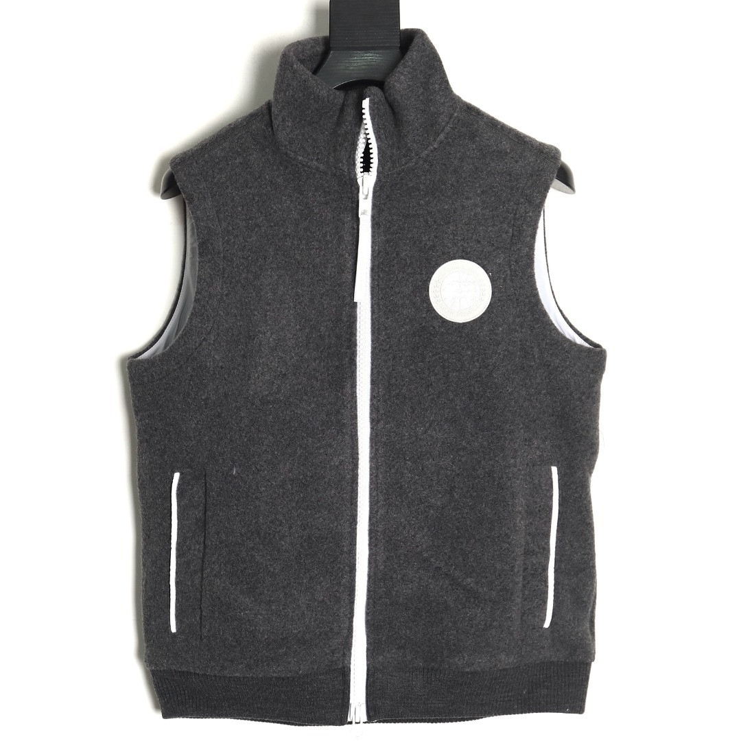 Can*a Go*e lambskin vest