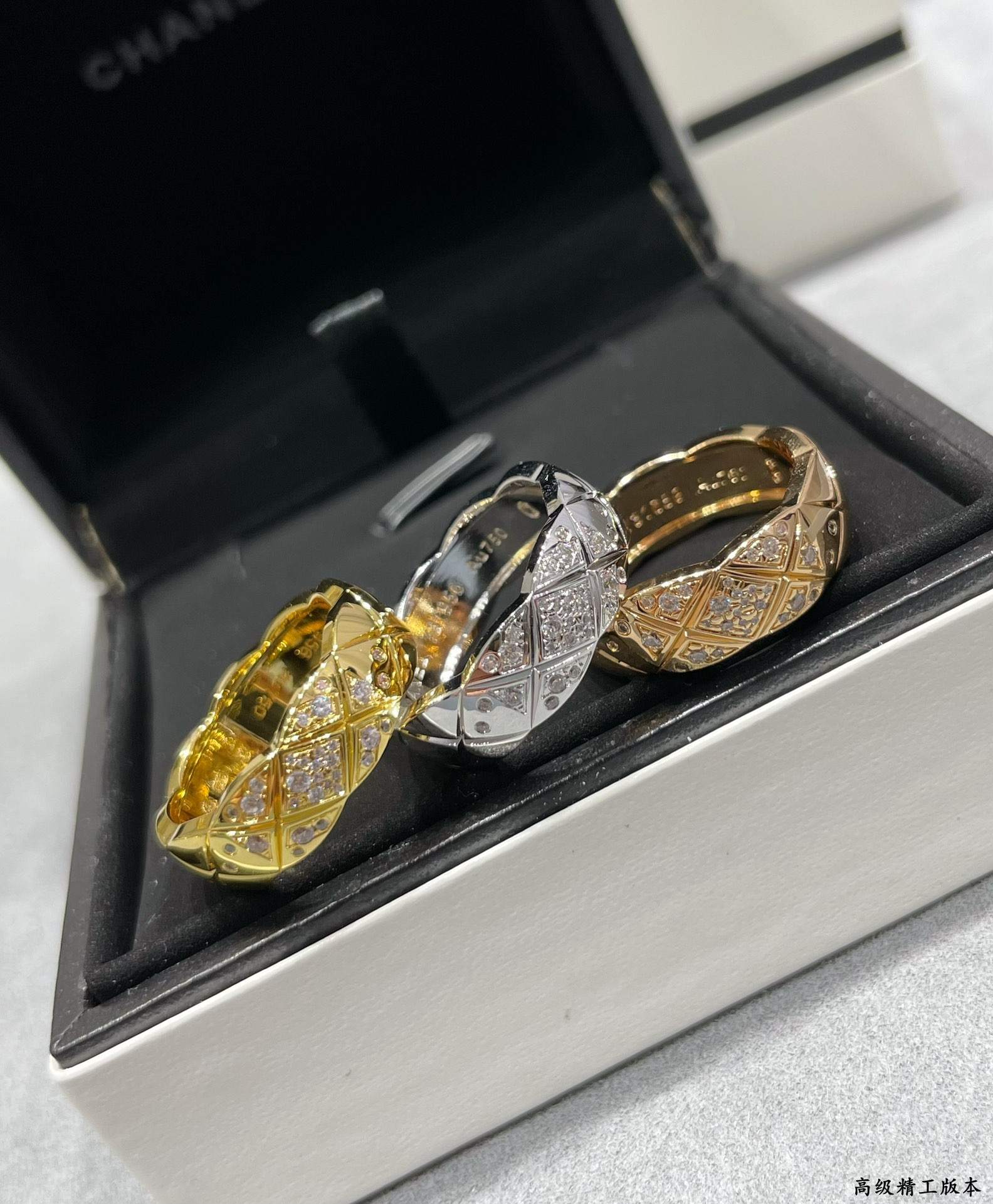 ch*el wide Di*m*nd ring