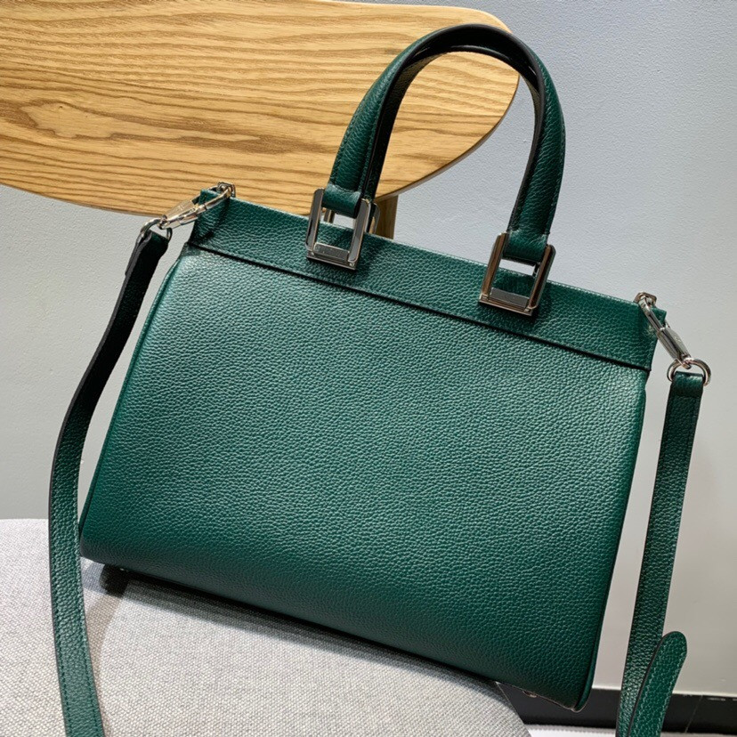 G*u*i zumi grainy leather small top handle bag