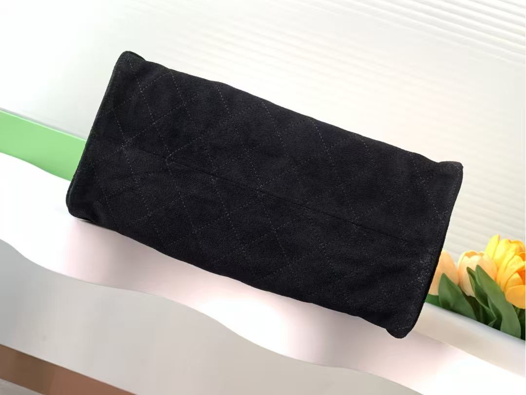 Ch*el 25c bucket bag 40x30x15cm