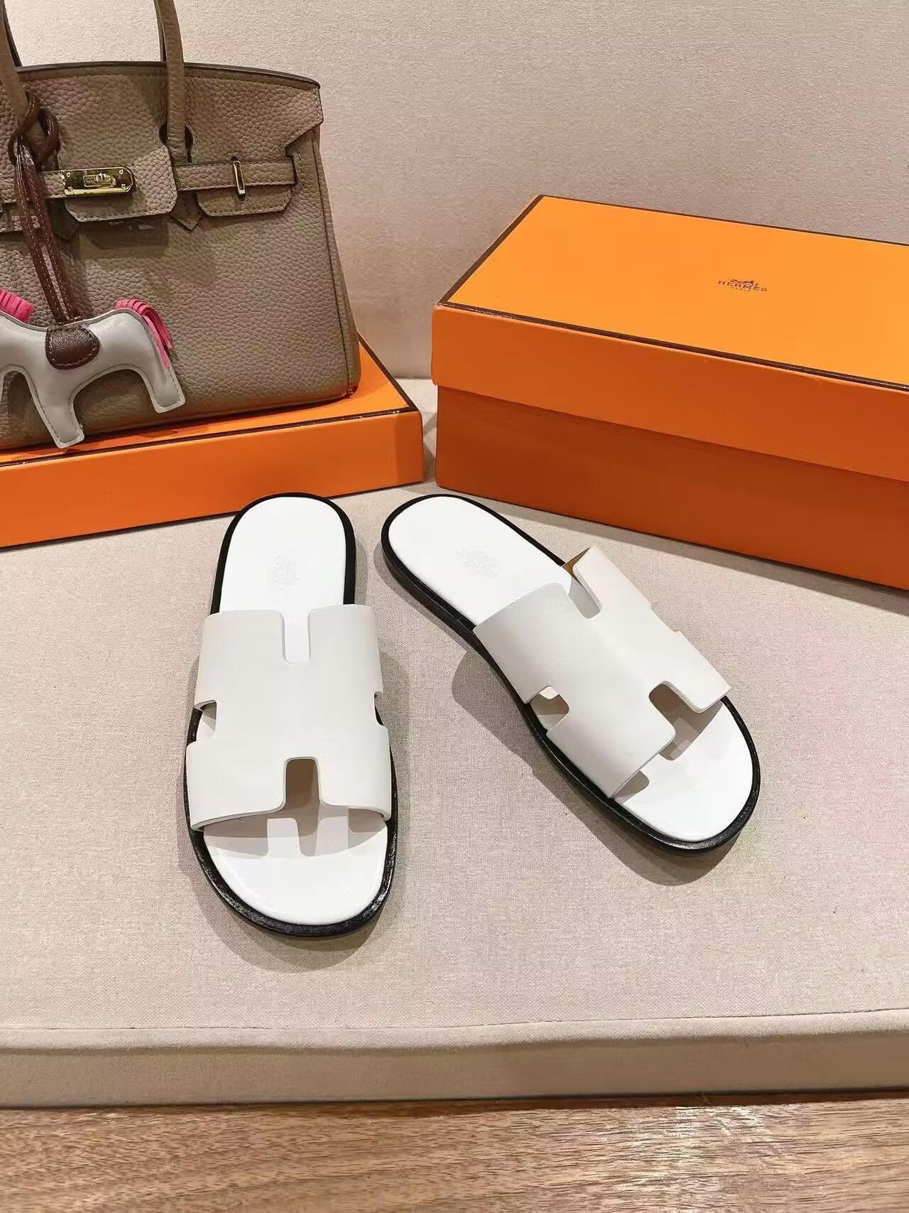 UA Hermès Izmir sandal