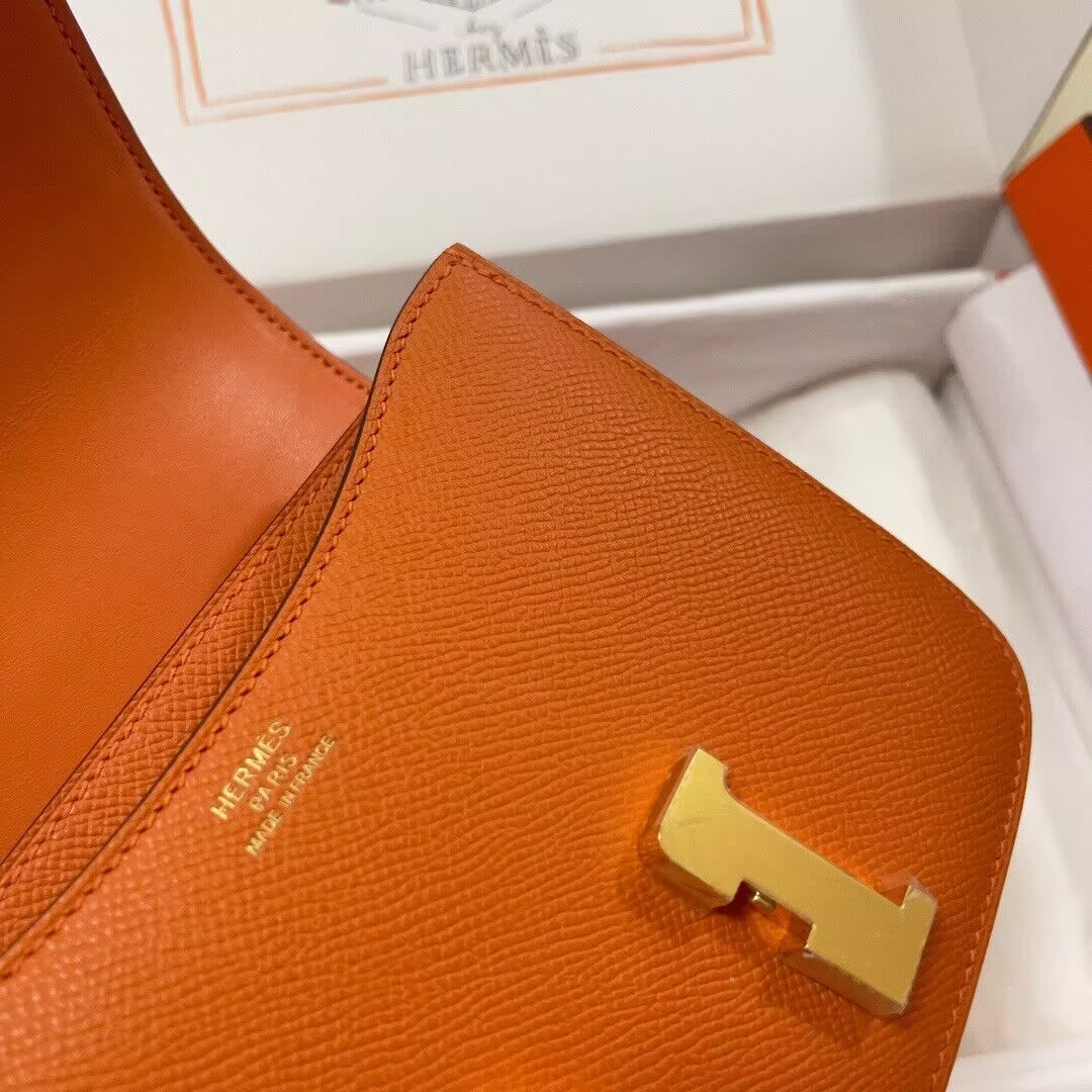 Hermès Constance 19 Epsom Gold Hardware 7.25" x 6.25" x 2.25"