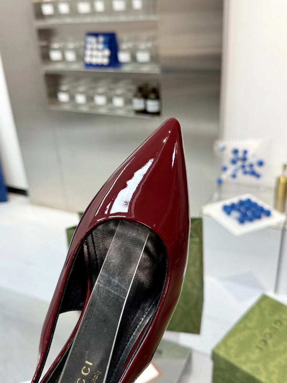 G*u*i signoria slingback pump mid-heel shoes