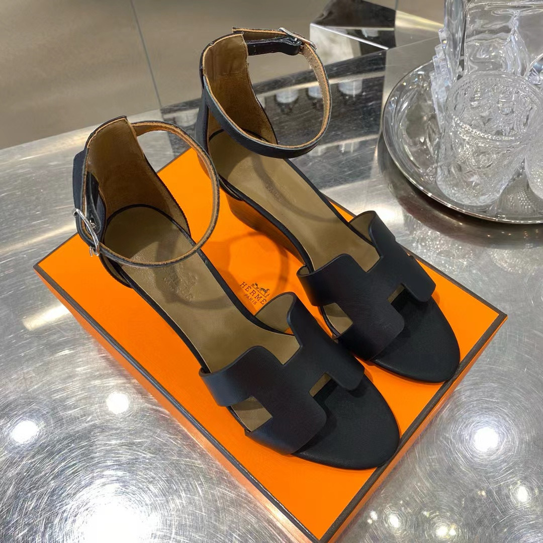 UA Hermès Legend Sandal