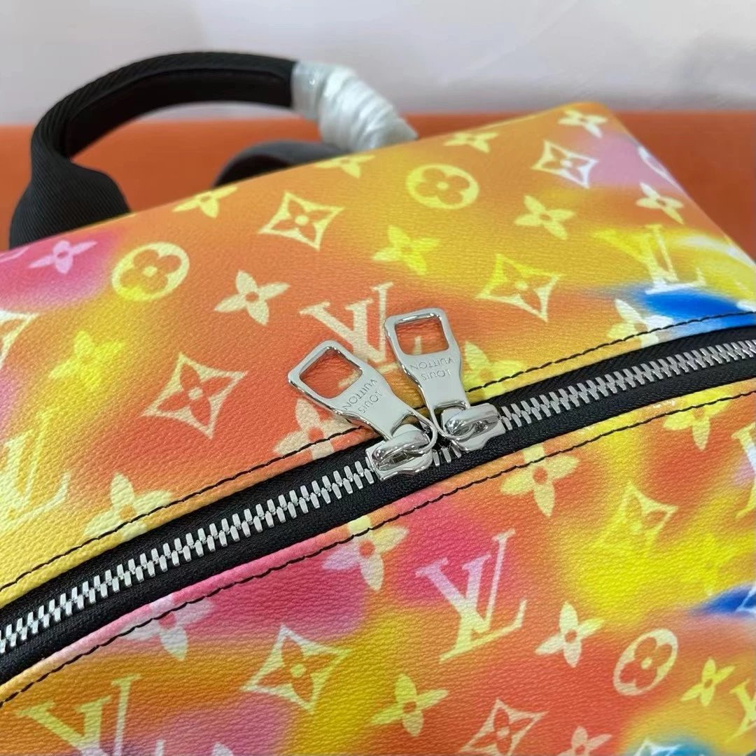 LV DISCOVERY BACKPACK M45760