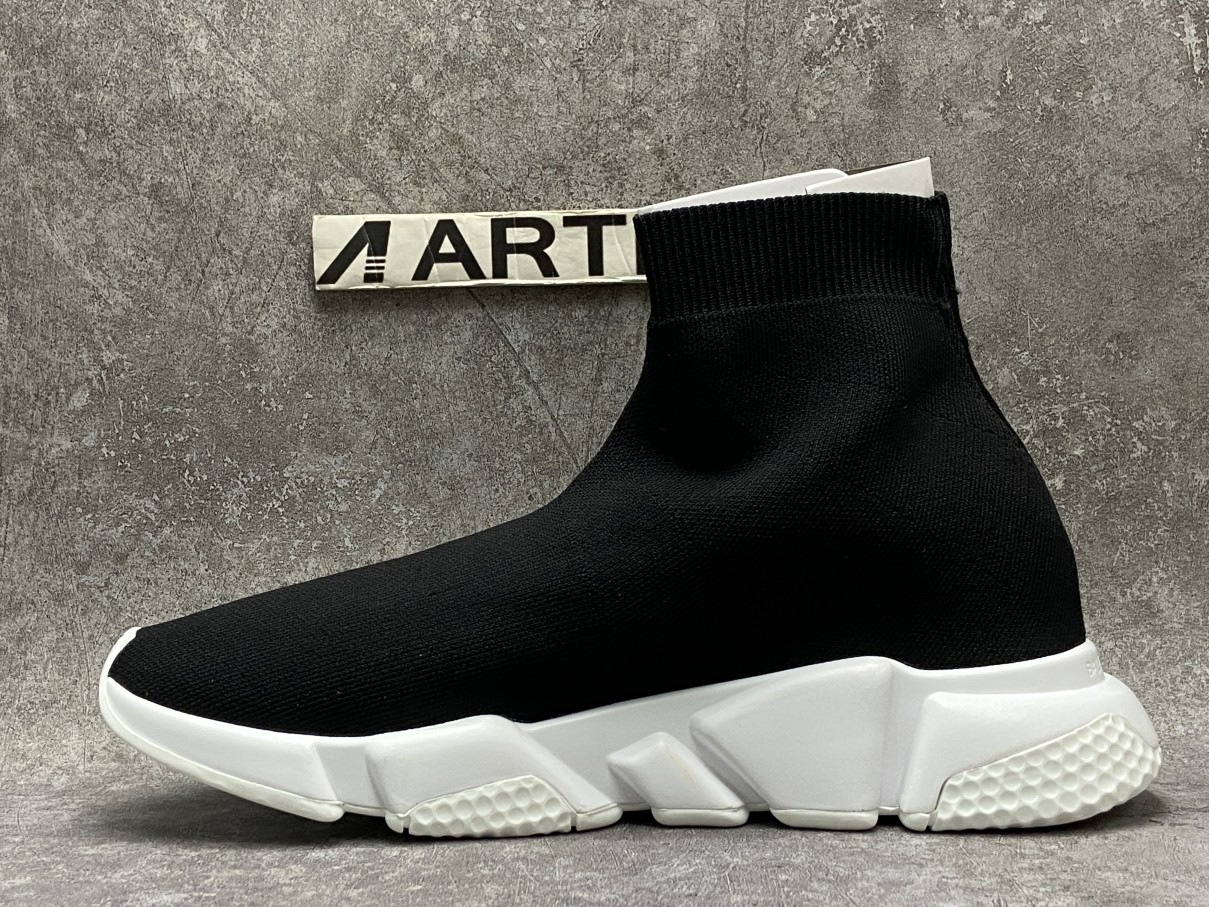 Balenciga Speed Black White Green sneaker