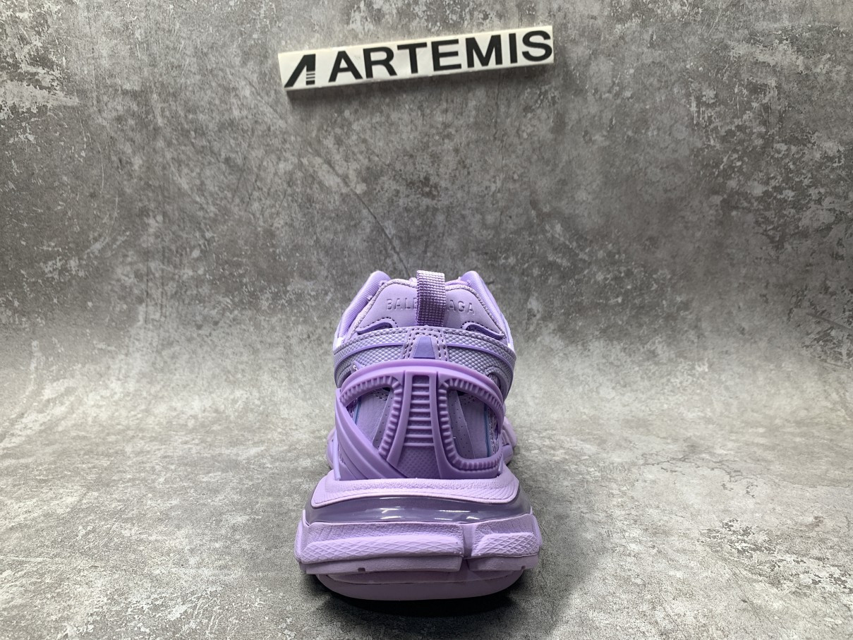 Balenciga Track 2.0 Sneaker in Lilac