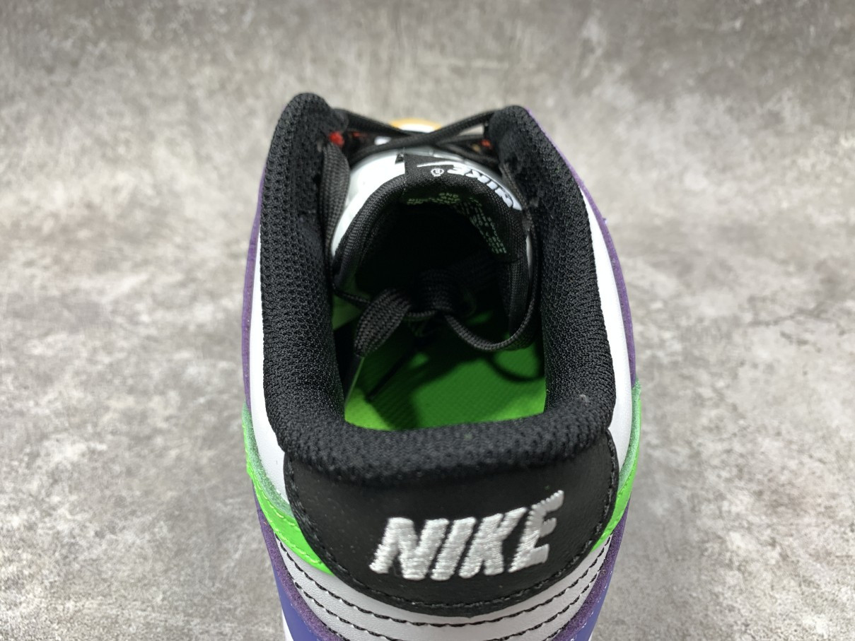 Nike Dunk Low Green Strike