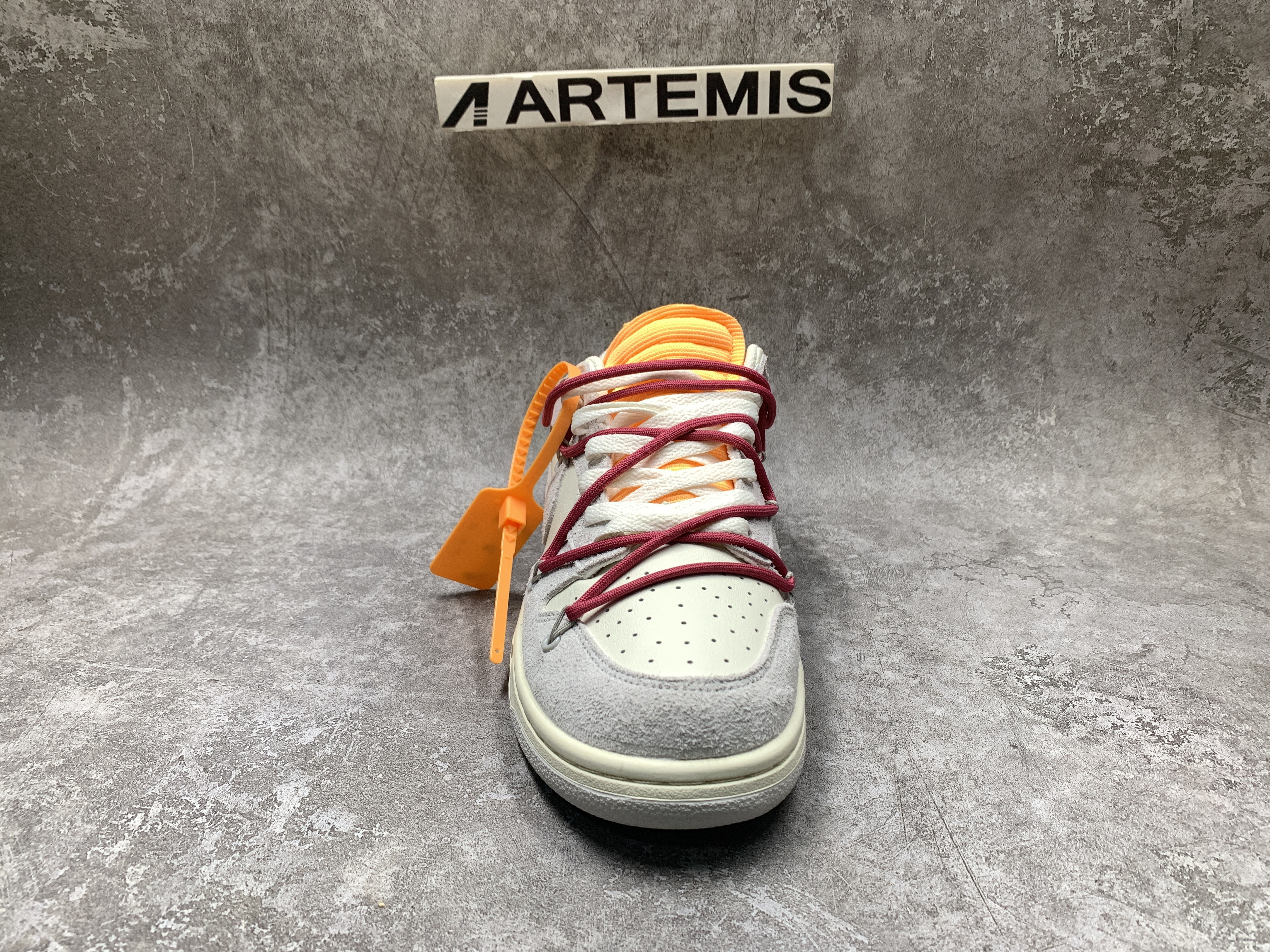Off-White x Dunk Low Lot 35 of 50