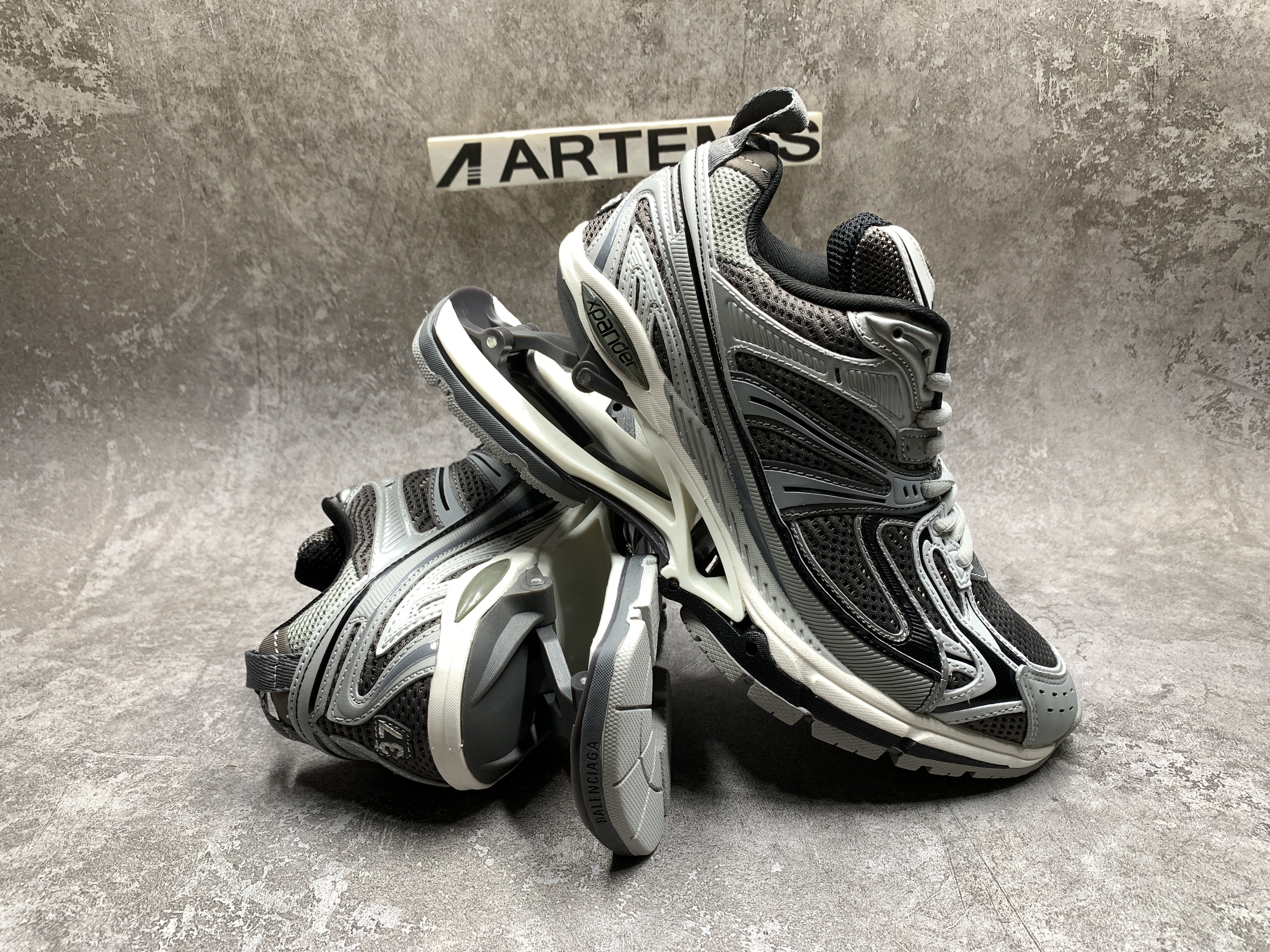 Balenciga X-Pander Grey