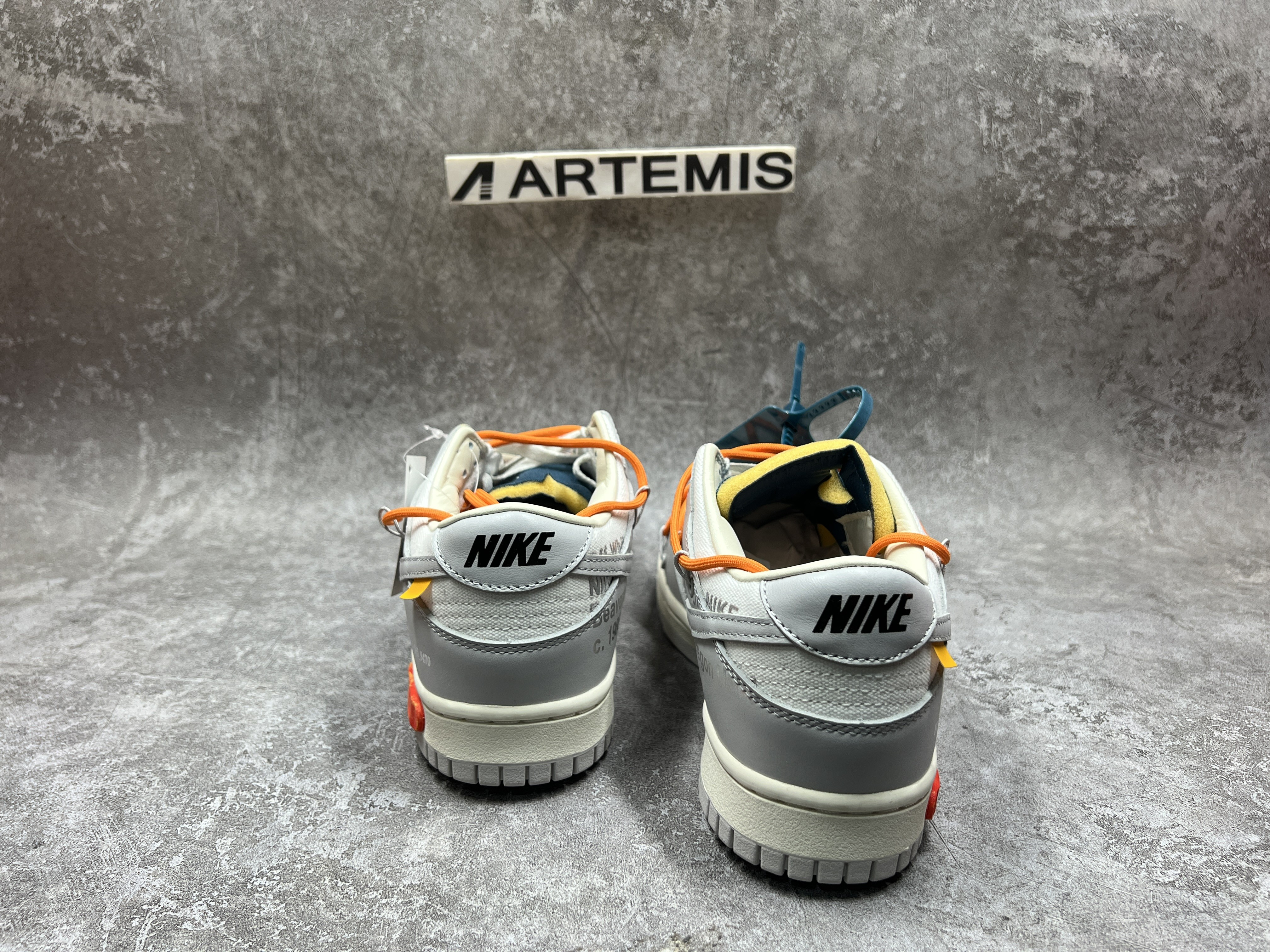 Nike Dunk Low Off-White Lot 44