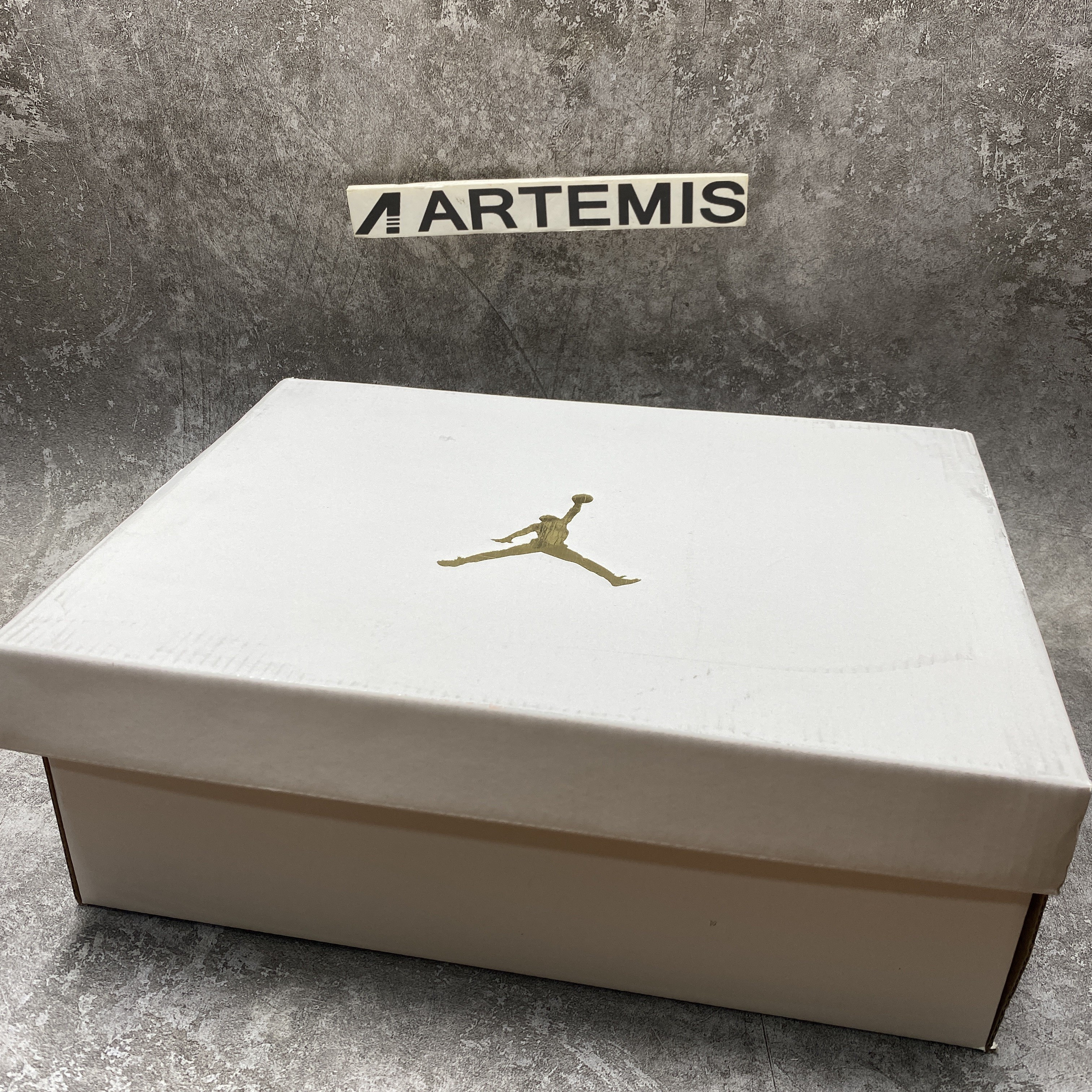 Air Jordan 3 Retro Neapolitan Dark Mocha