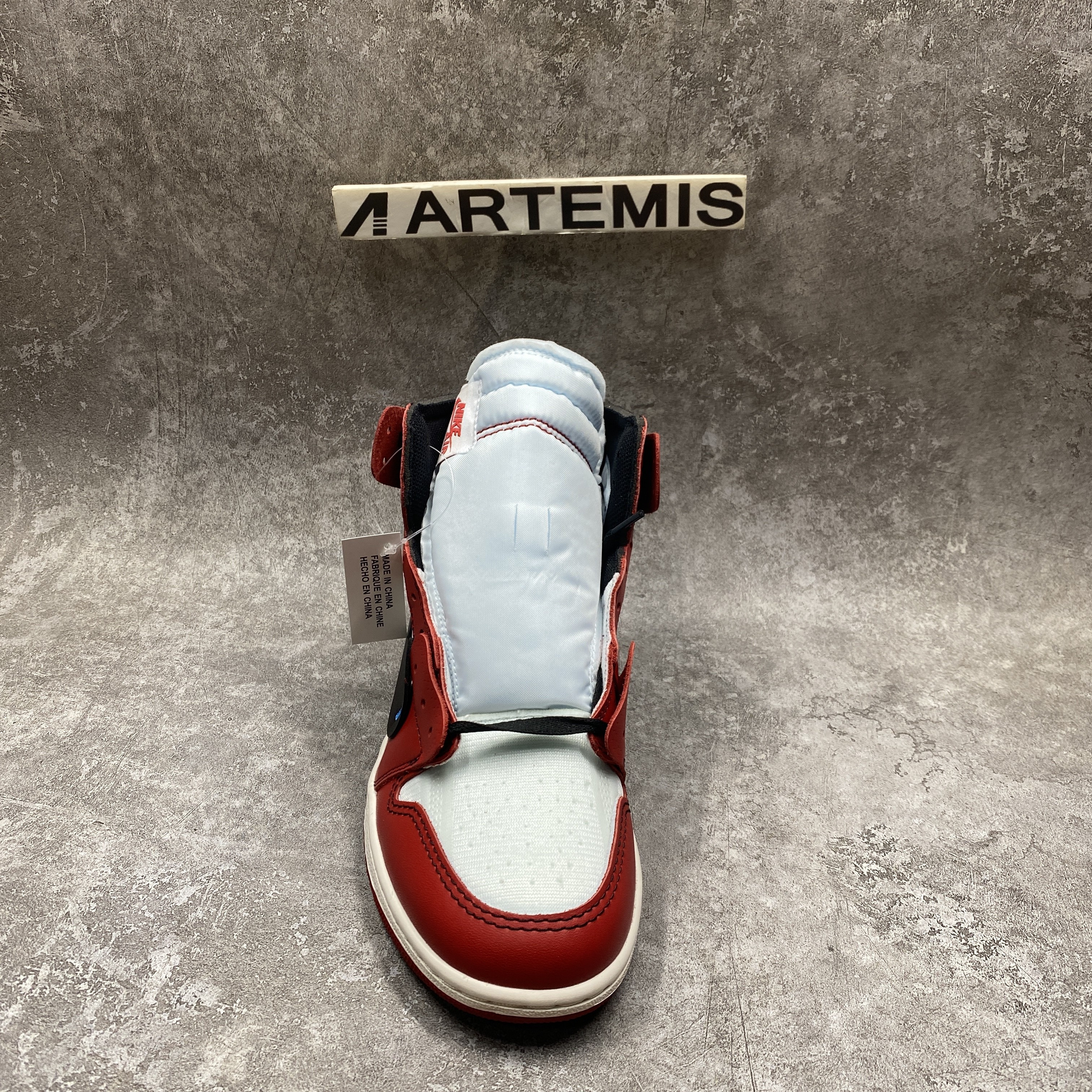 Air Jordan 1 Retro High Off-White Chicago