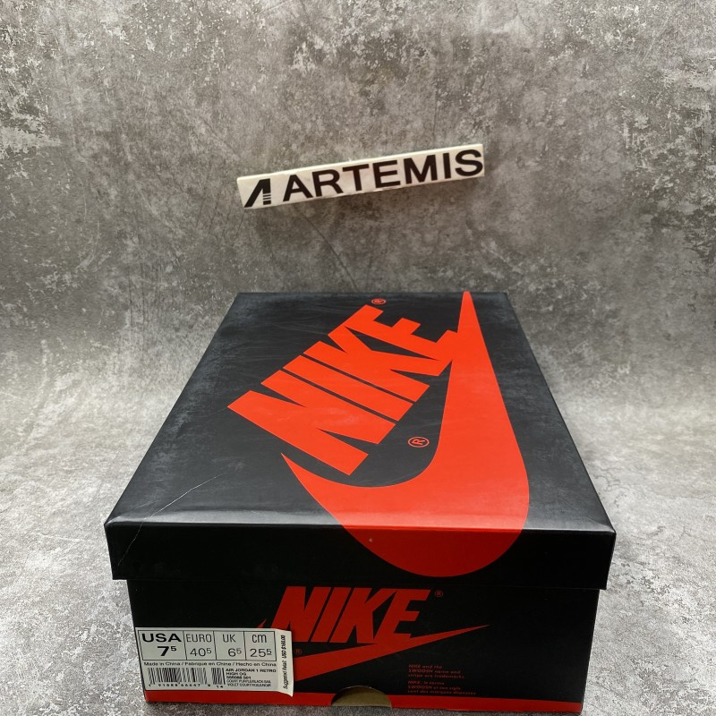 Air Jordan 1 Retro High Court Purple