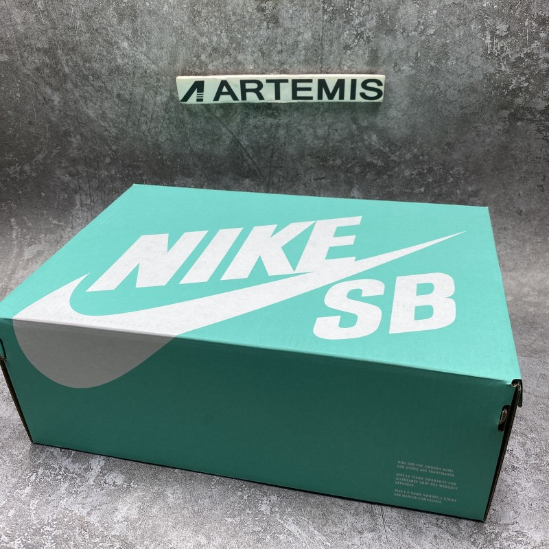 Nike SB Dunk Low Light Cream Thunderstorm