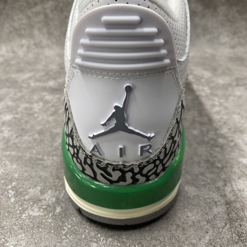 Air Jordan 3 Retro Lucky Green