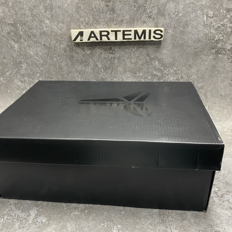 Nike Kobe 4 Black Mamba Collection Fade to Black