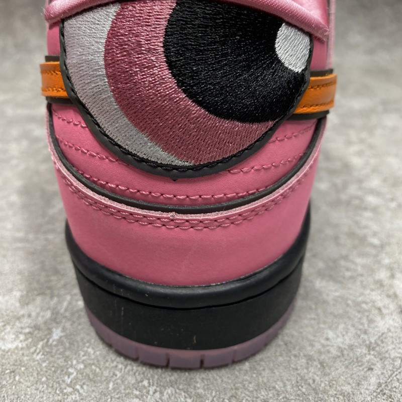 The Powerpuff Girls x Nike Dunk SB Low PINK