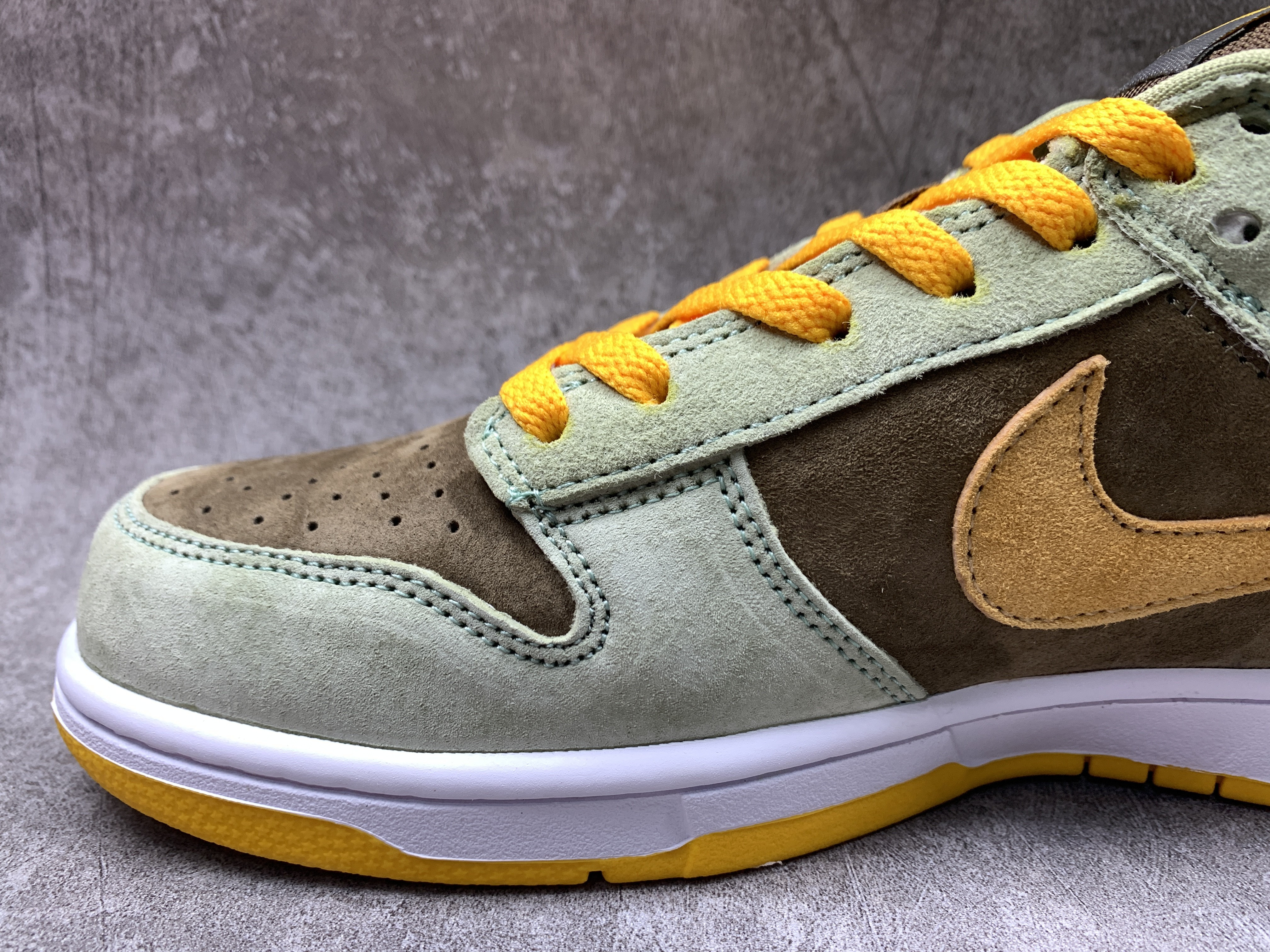 Nike Dunk Low Dusty Olive