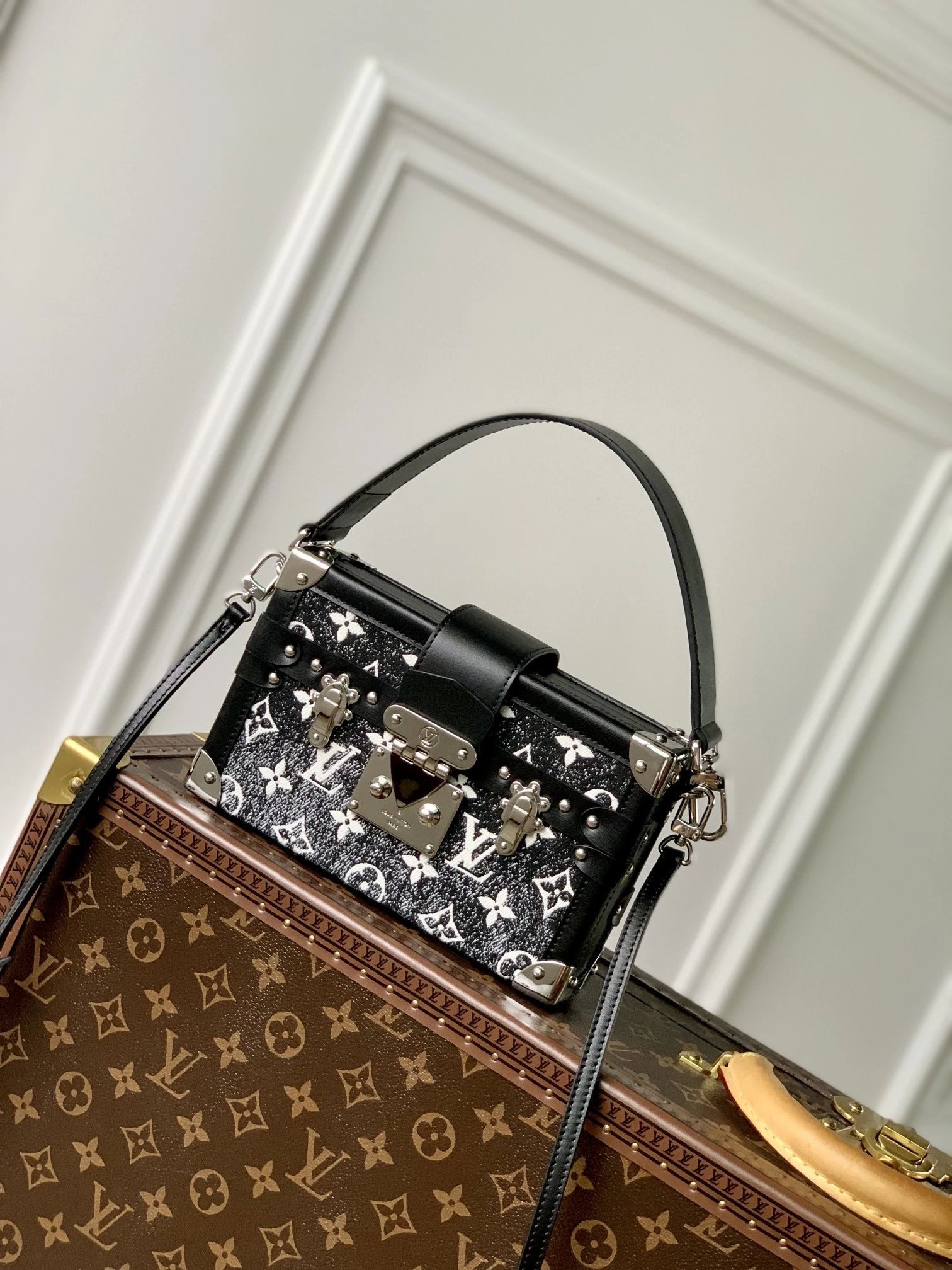 LV PETITE MALLE M59363