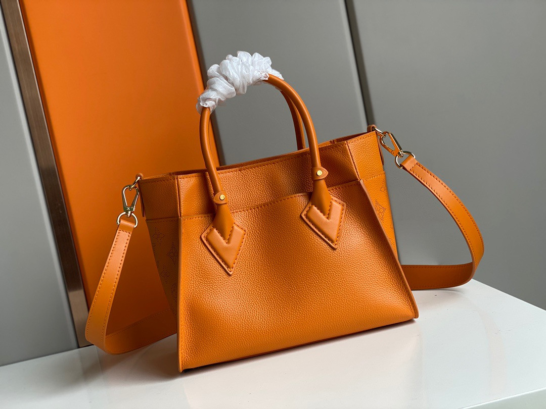 LV ON MY SIDE PM M57730