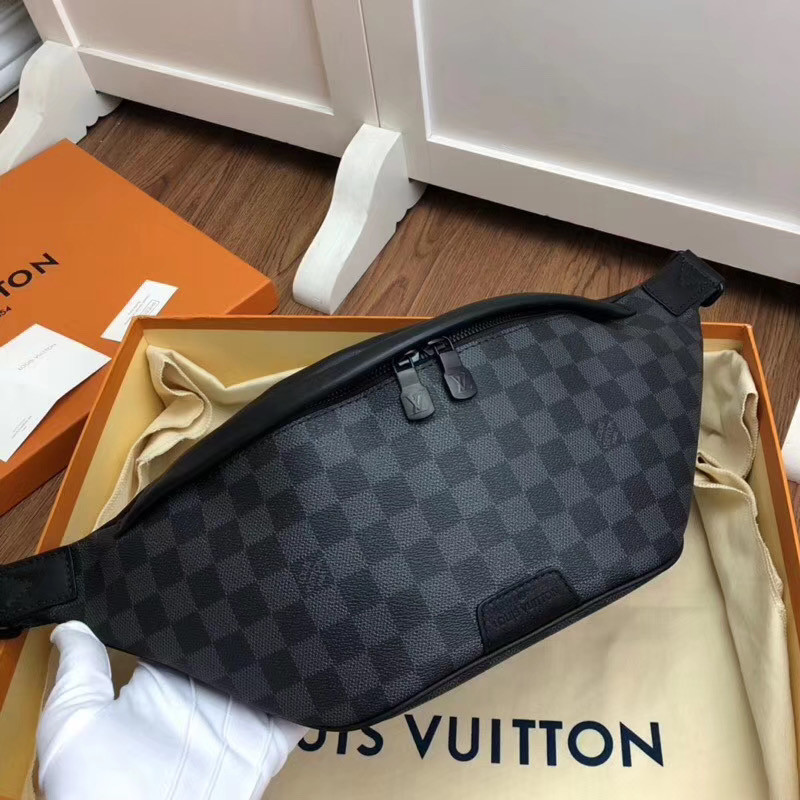 LV DISCOVERY BUMBAG N40187