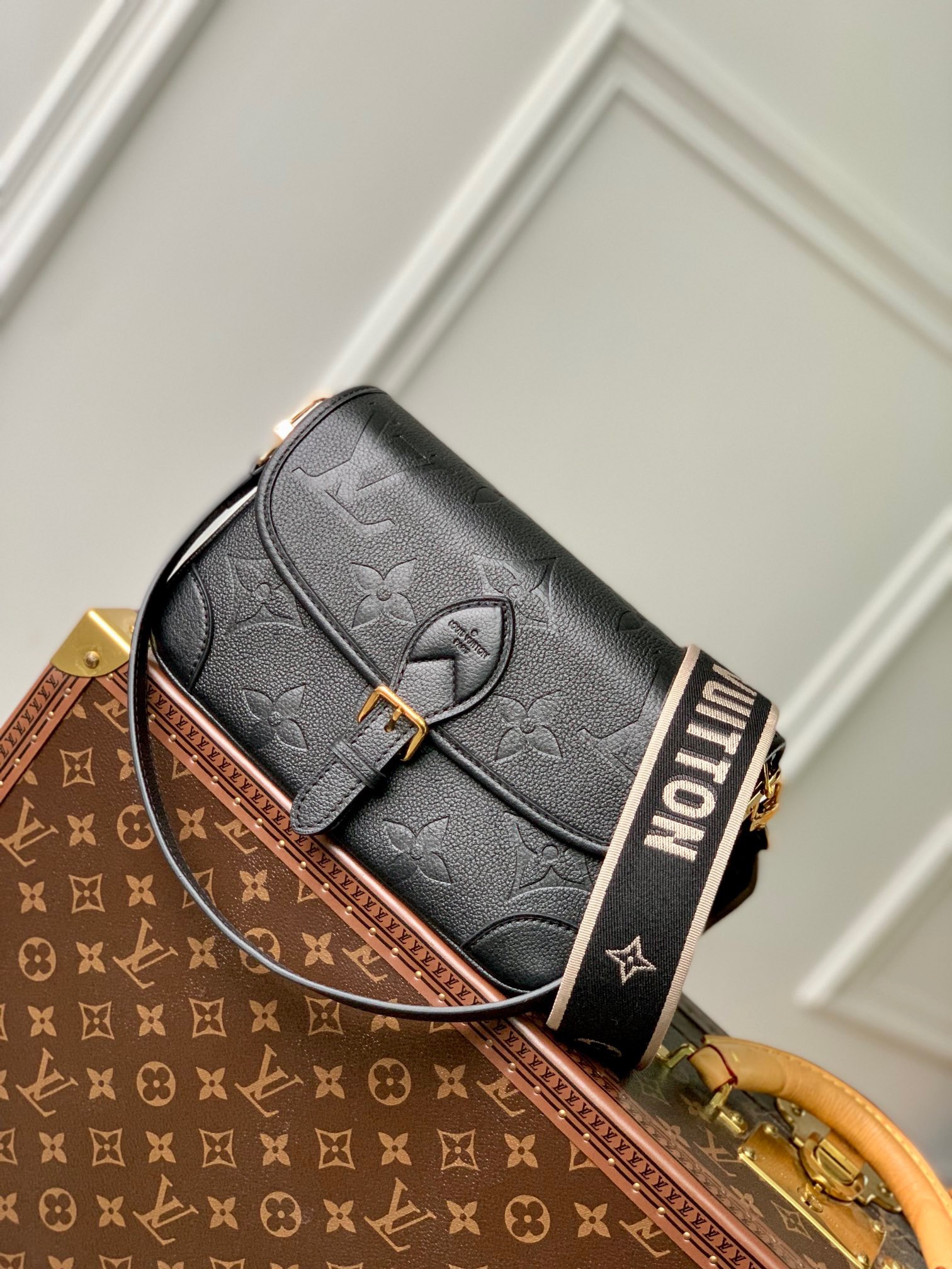 LV Diane M46386