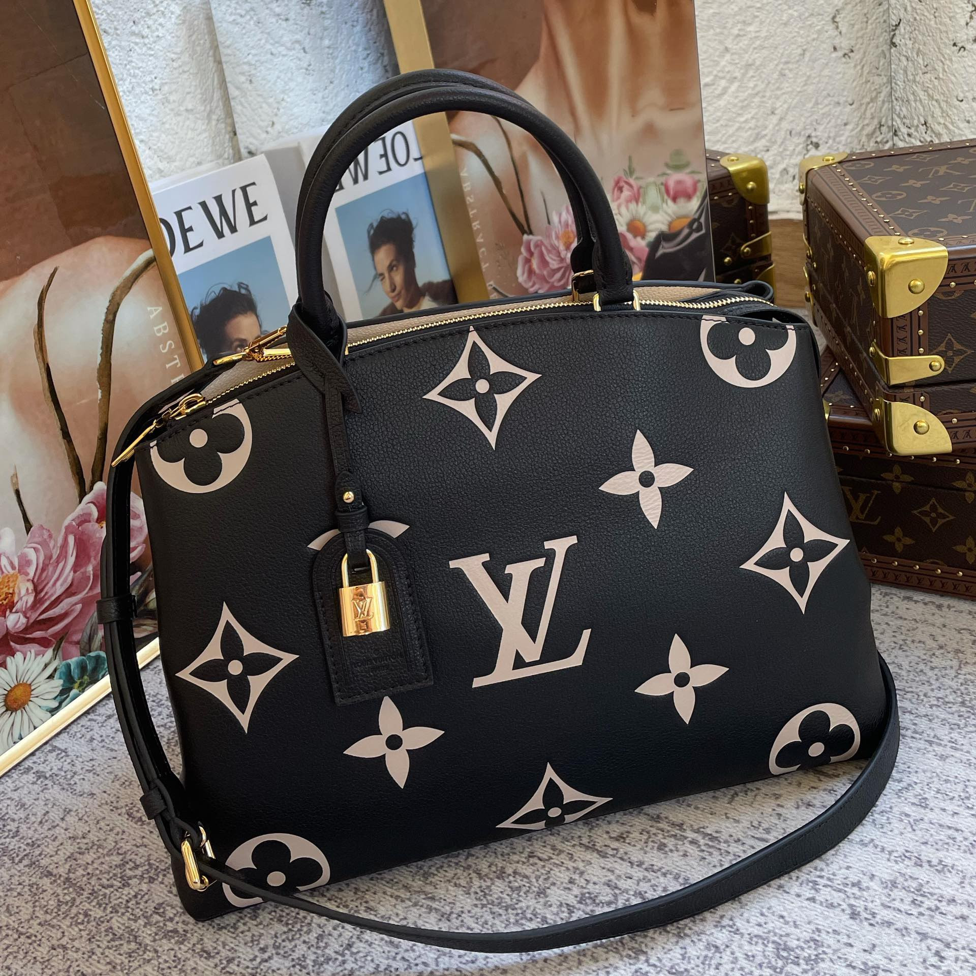 LV GRAND PALAIS M45842