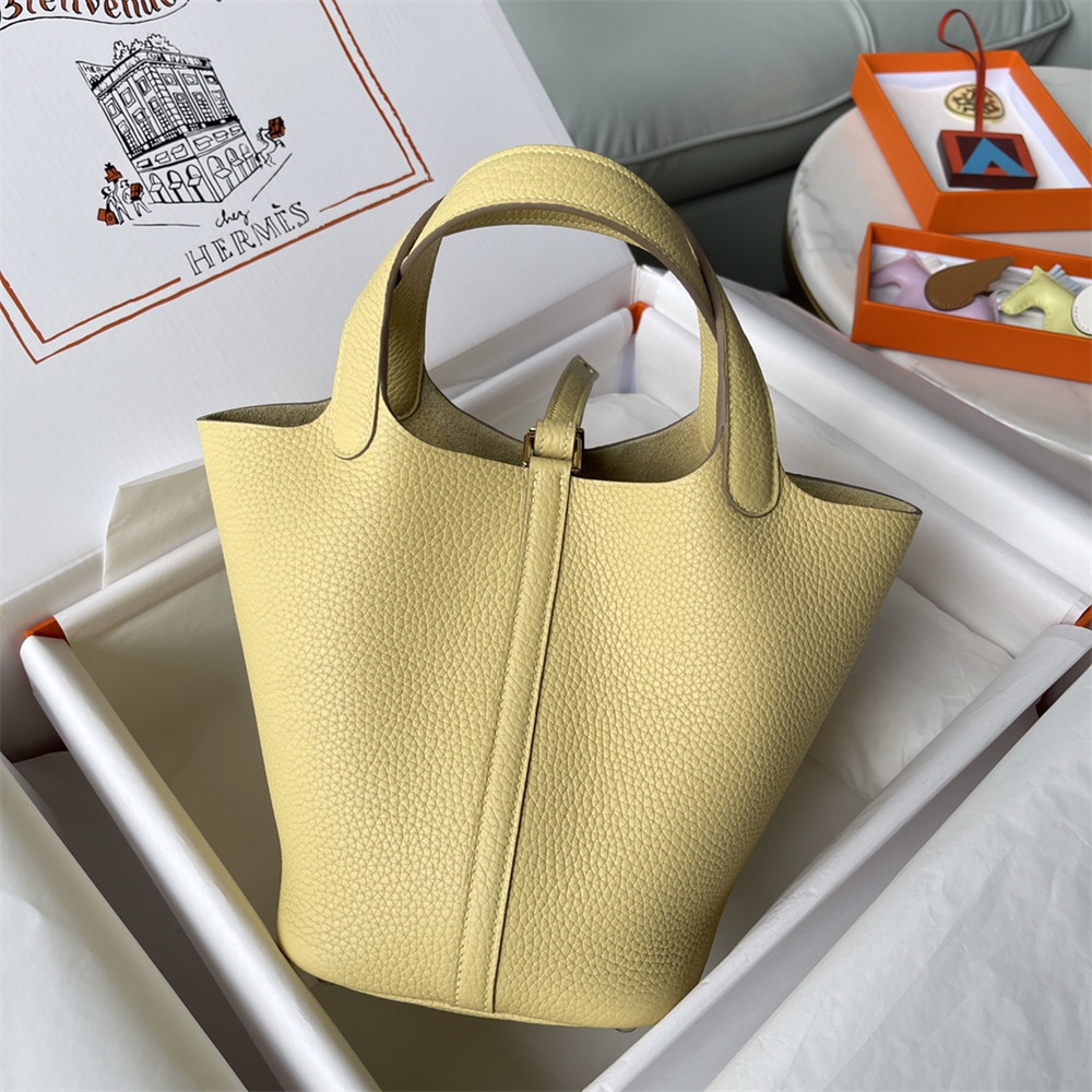 Hermès Picotin 18cm pale yellow without original box