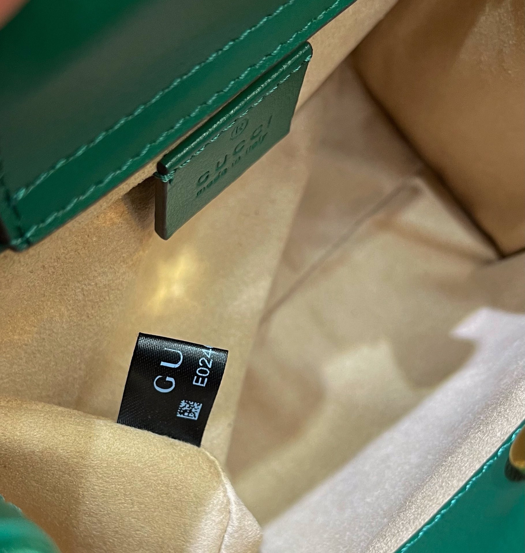 G*u*i diana mini tote bag green 20w x 16h x 10d cm