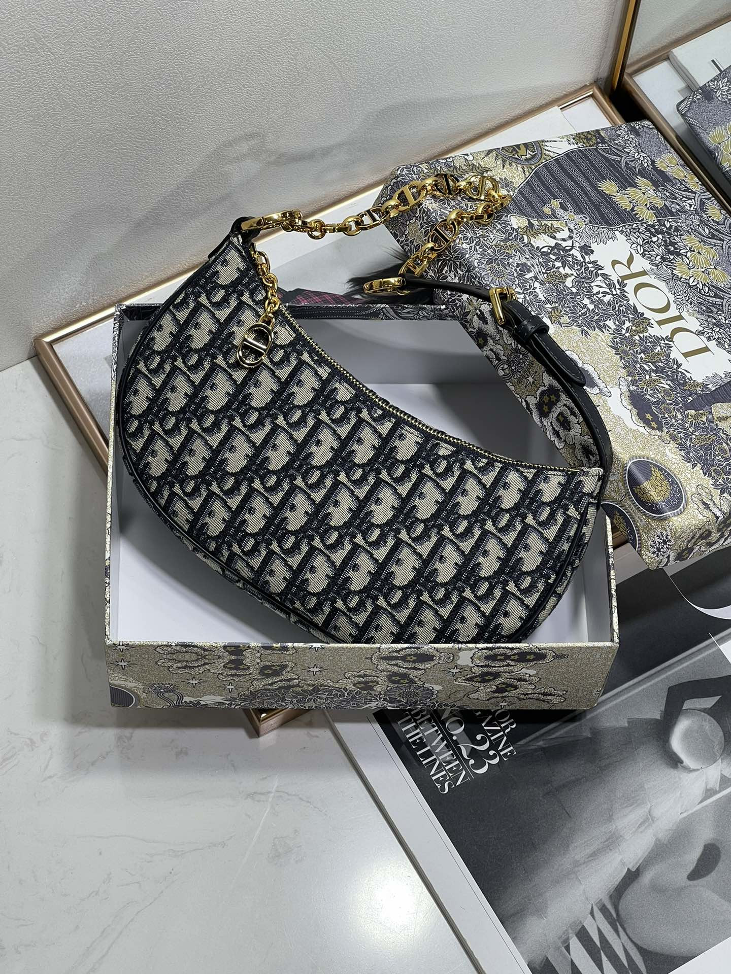 D*or cd lounge bag blue D*or oblique jacquard 26 x 15x 5.5 cm