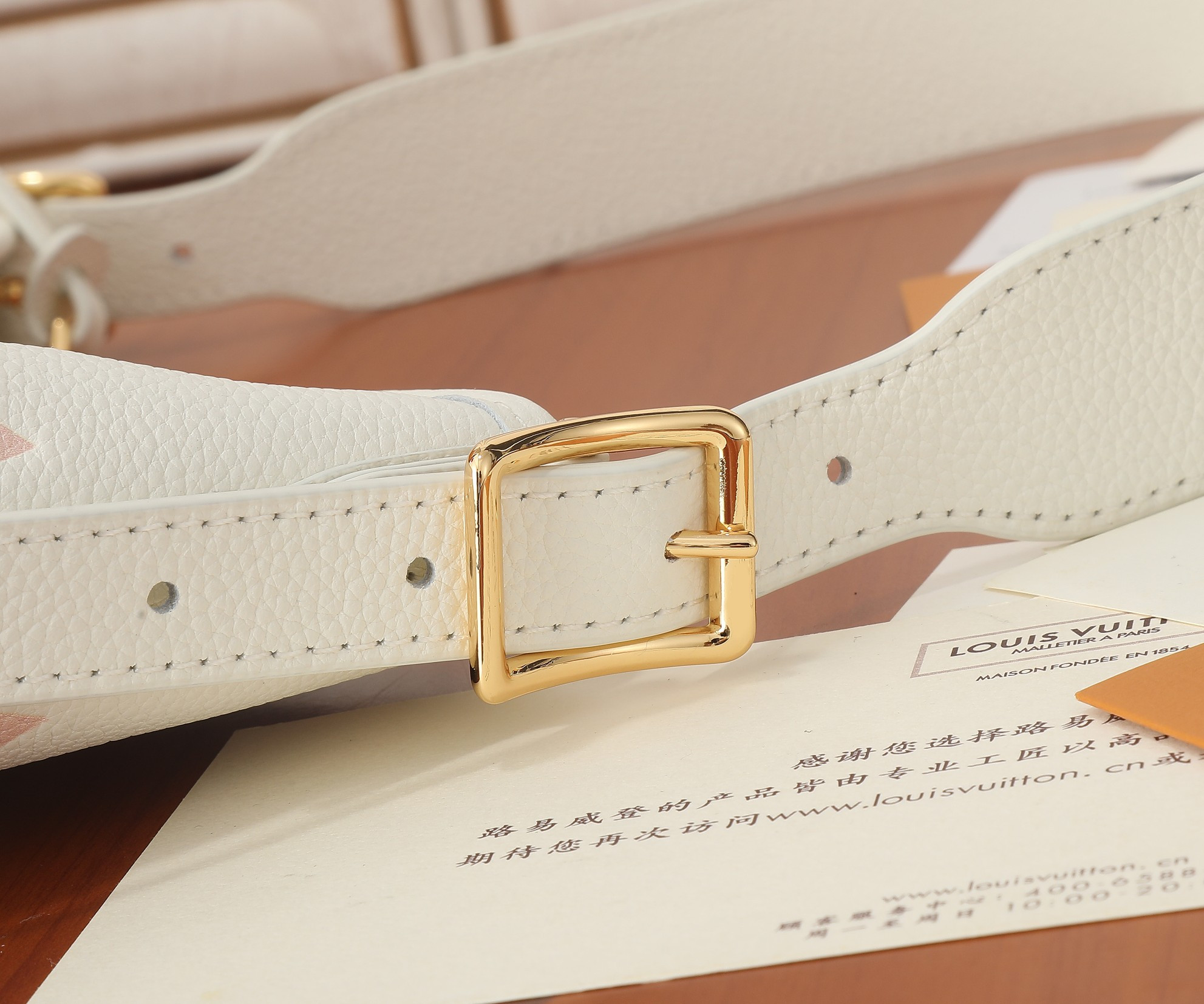 LV  CarryAll PM M24141 11.6x9.4x4.7 inches