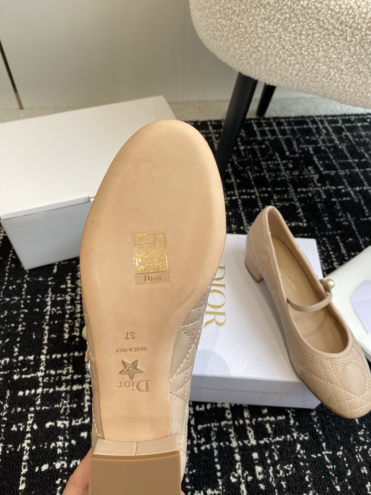 ua D*or ballet pump nude