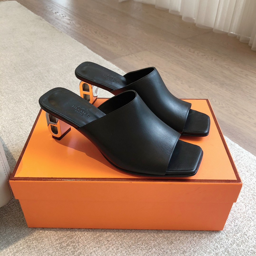 UA Hermès Iconique 60 sandal