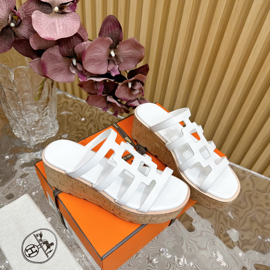 UA Hermès Isabella 30 sandal