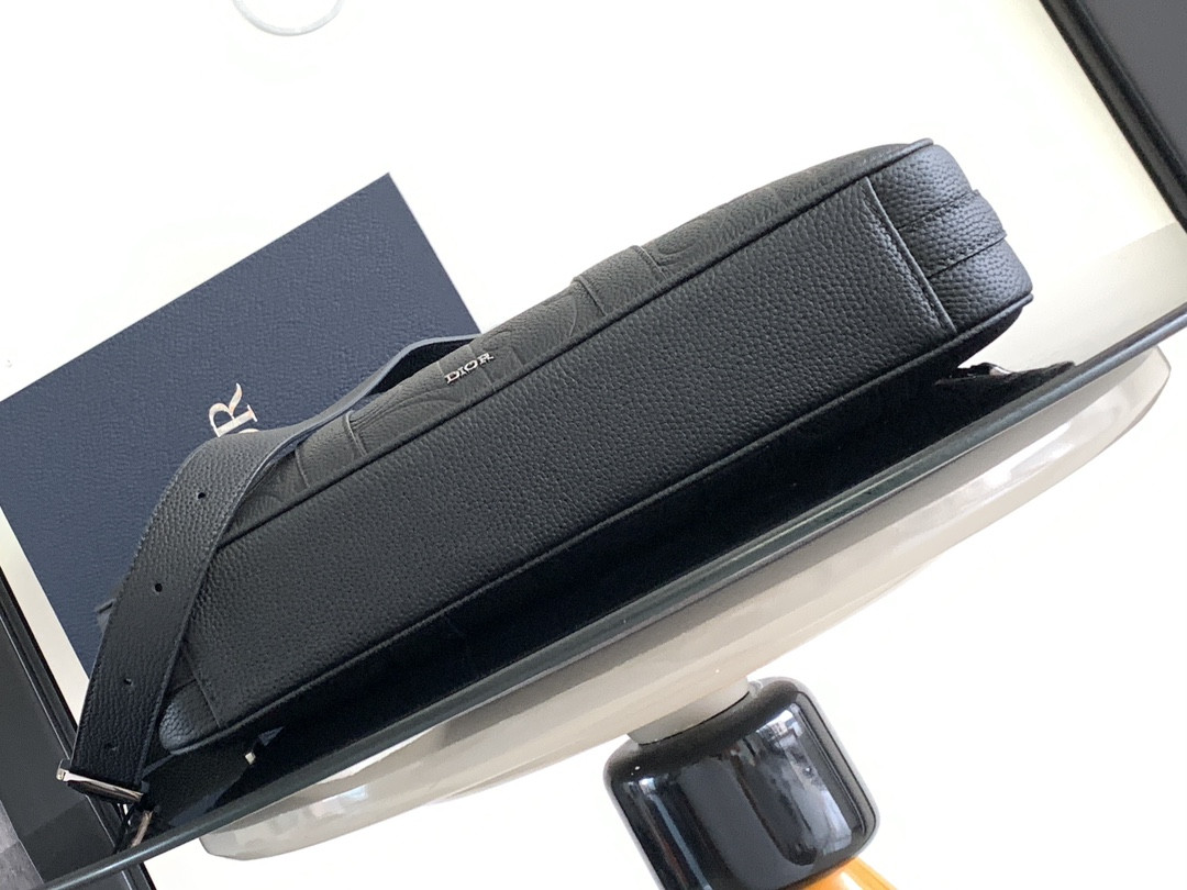 D*or zipped briefcase black D*or gravity leather and black grained calfskin 37 x 28 x 6 cm