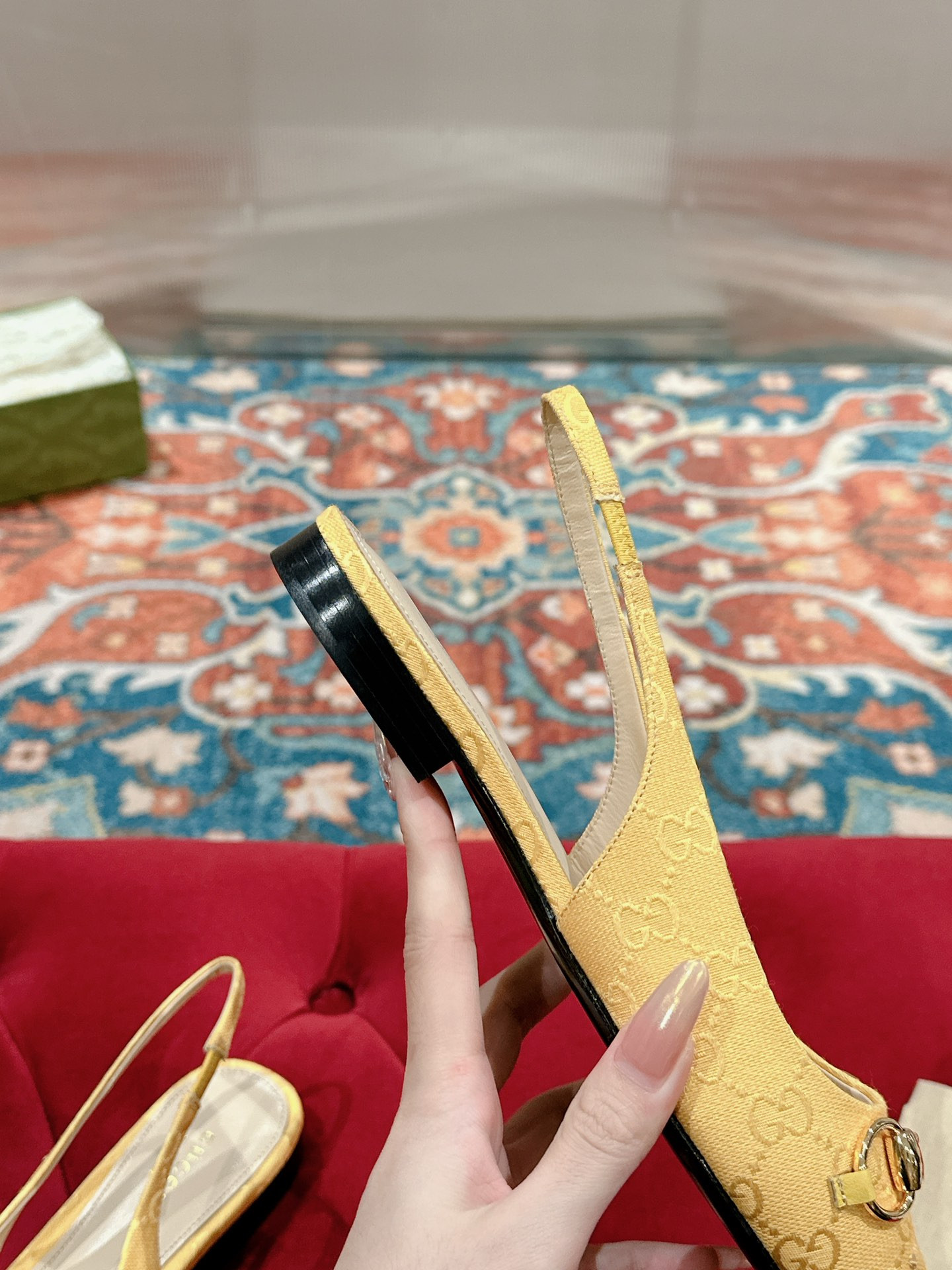 ua G*u*i horsebit slingback flat