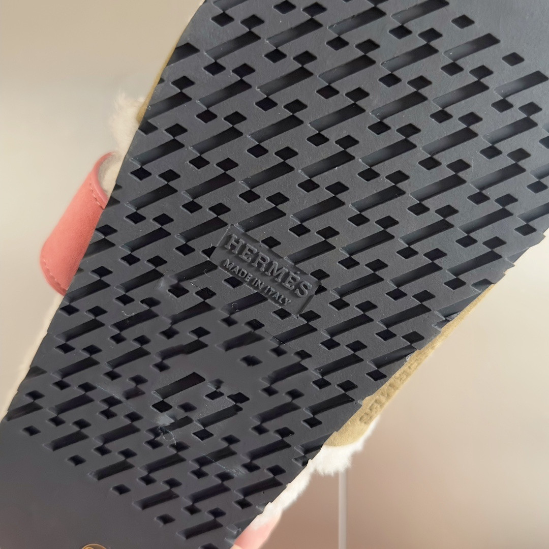 UA Hermès Chypre sandal