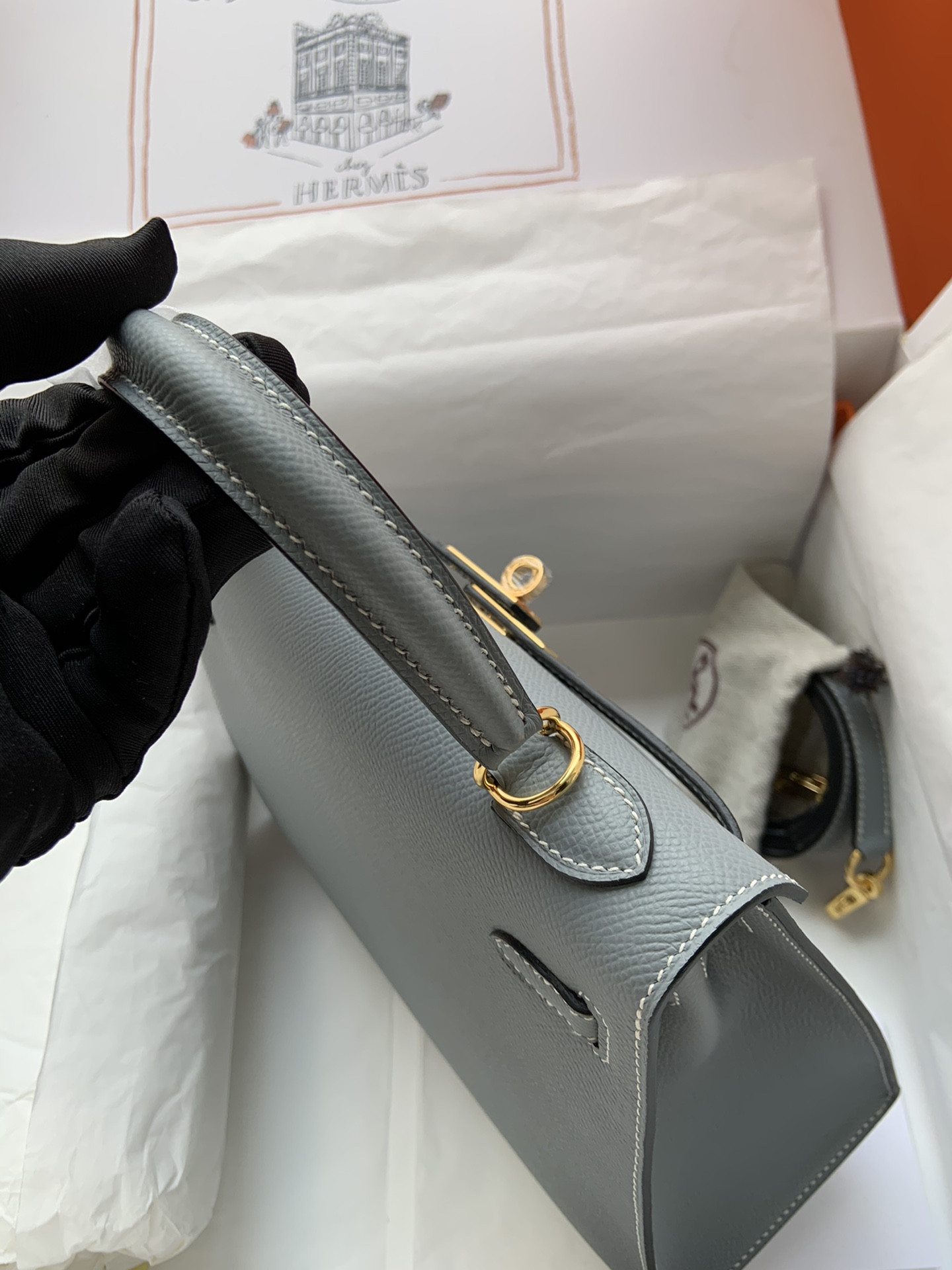 HERMÈS Kelly Gold-tone Hardware 25 28