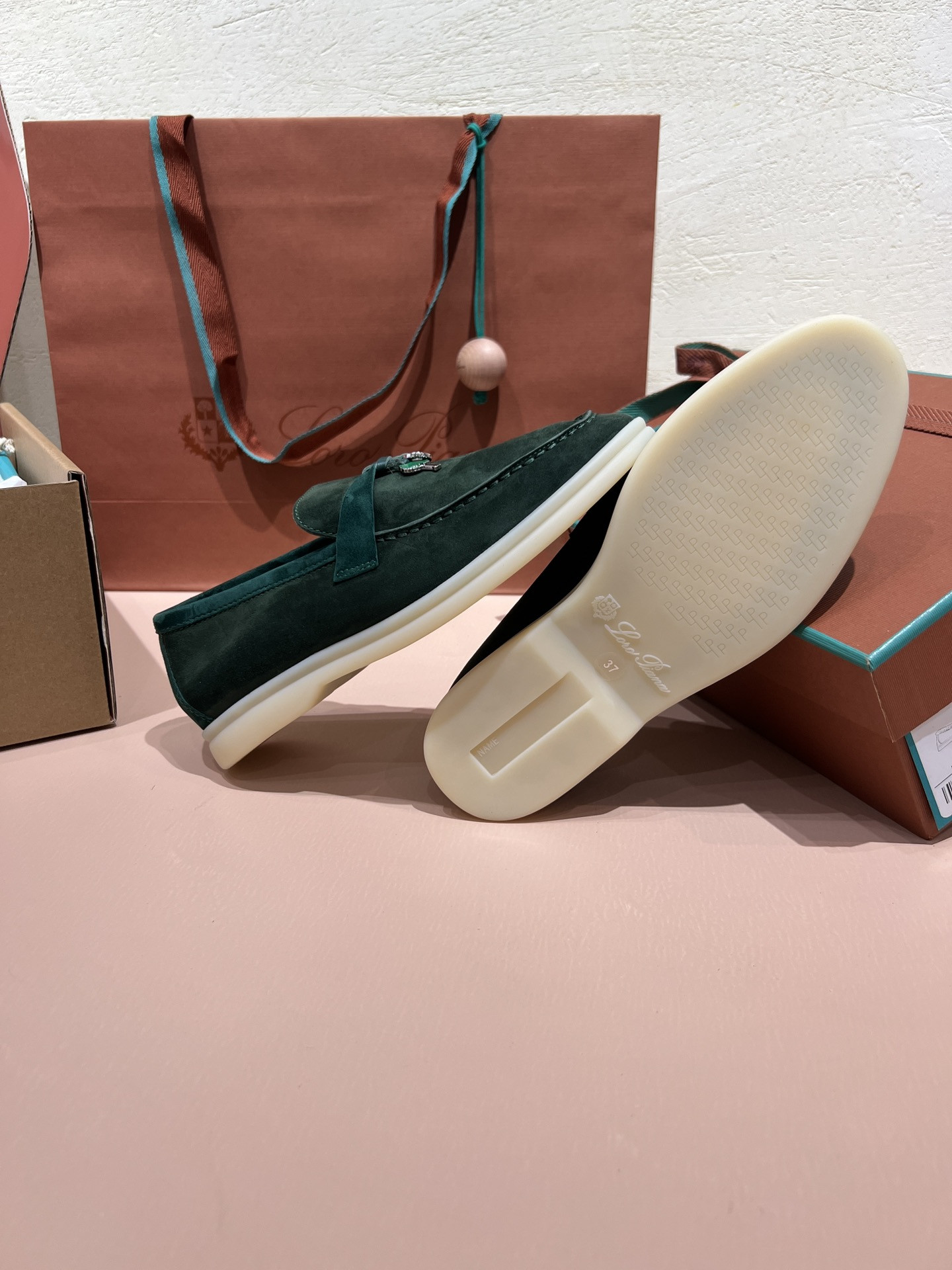 ua L**o p*ana summer charms walk loafers