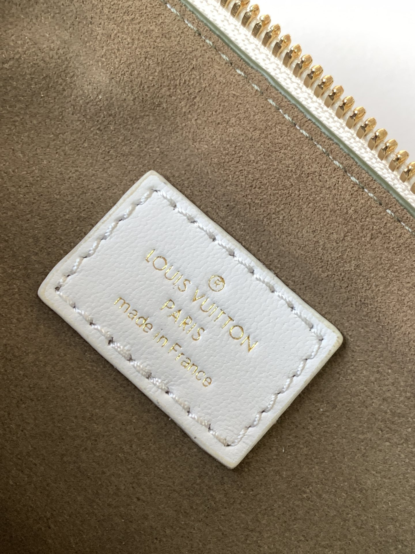 LV COUSSIN PM M57793 26×20×12cm