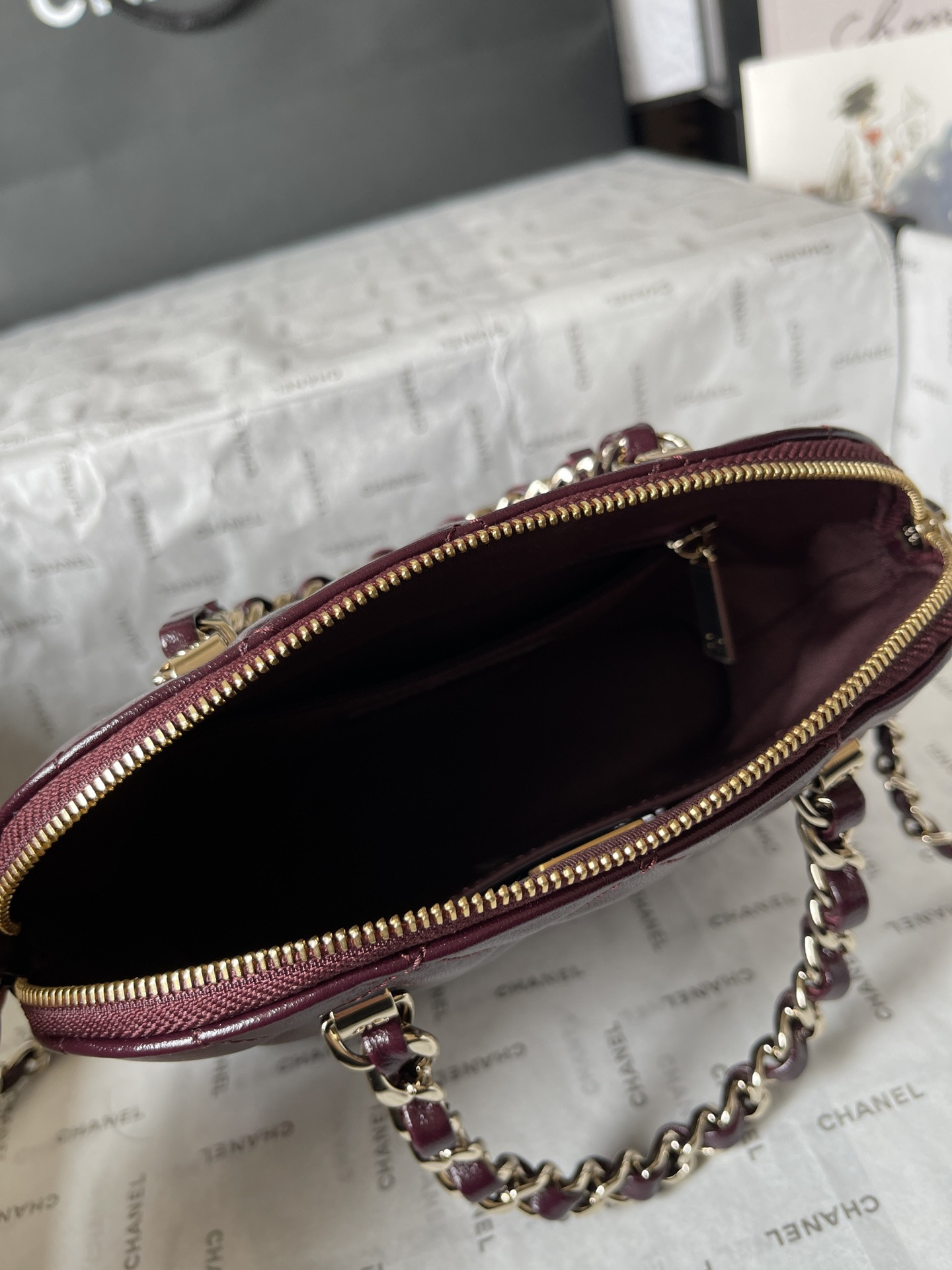 Ch*el small shopping bag 15x20x6cm