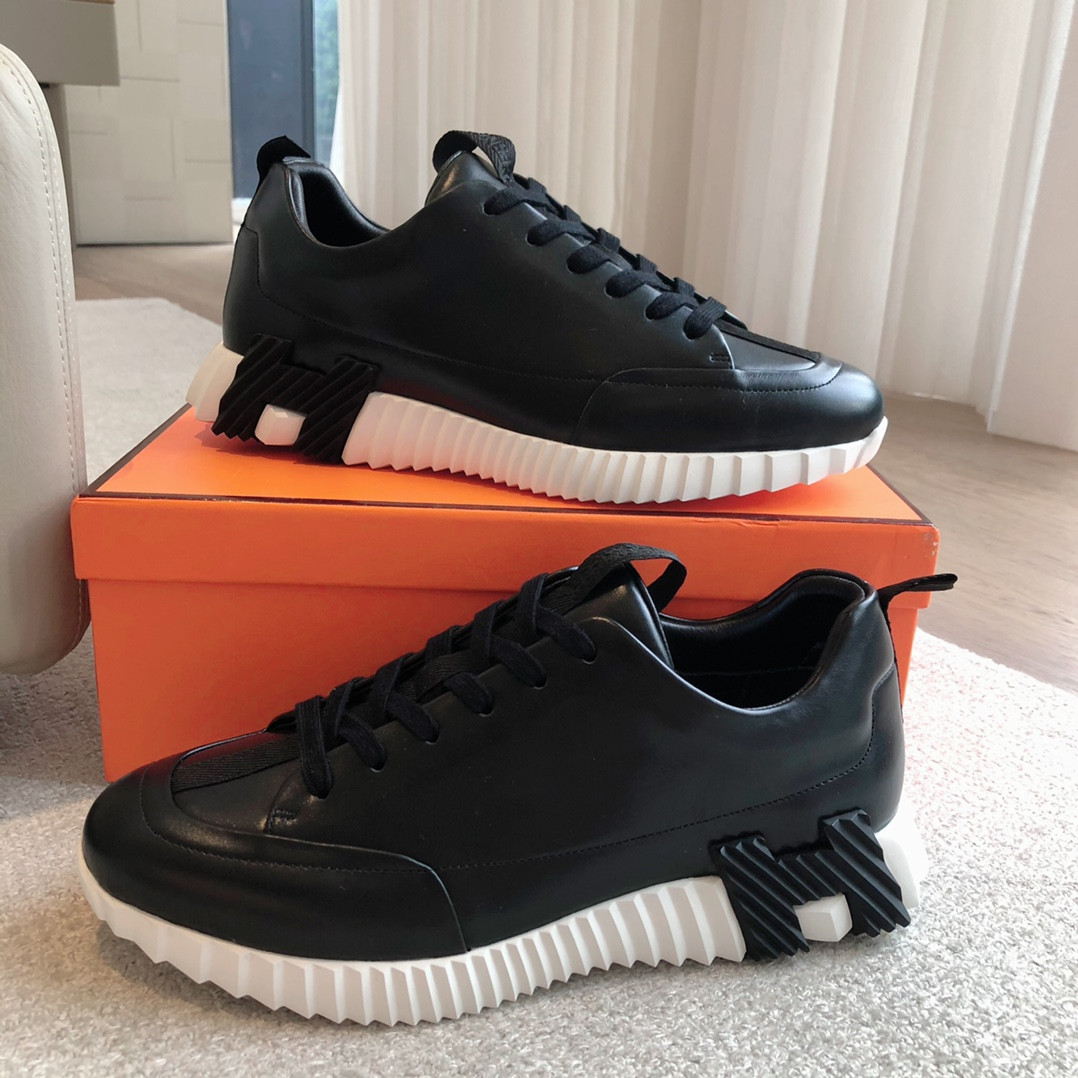 UA Hermès Bouncing Sneaker