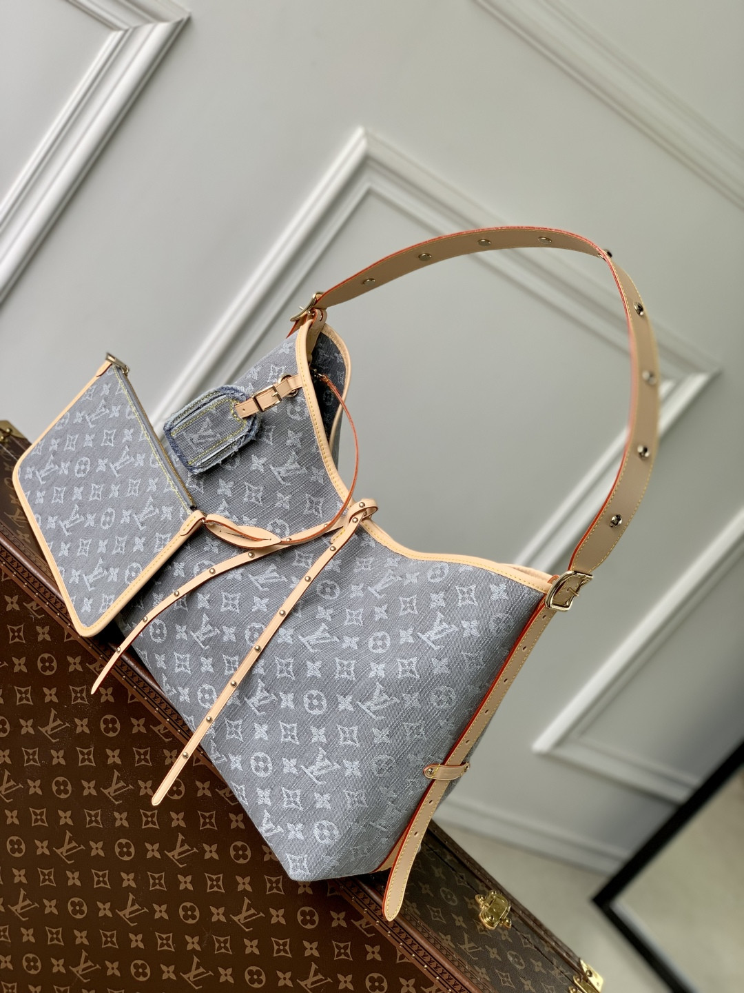LV Carryall MM M13289 39 x 30 x 15 cm